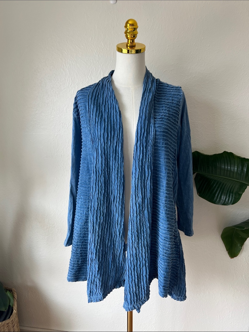 Jess & Jane- Women's Blue Textured Open-Front Cardigan long sleeve. 100% Cotton